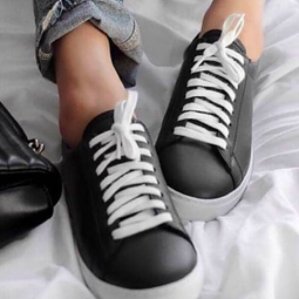 Old Navy Womens Faux Leather Sneakers